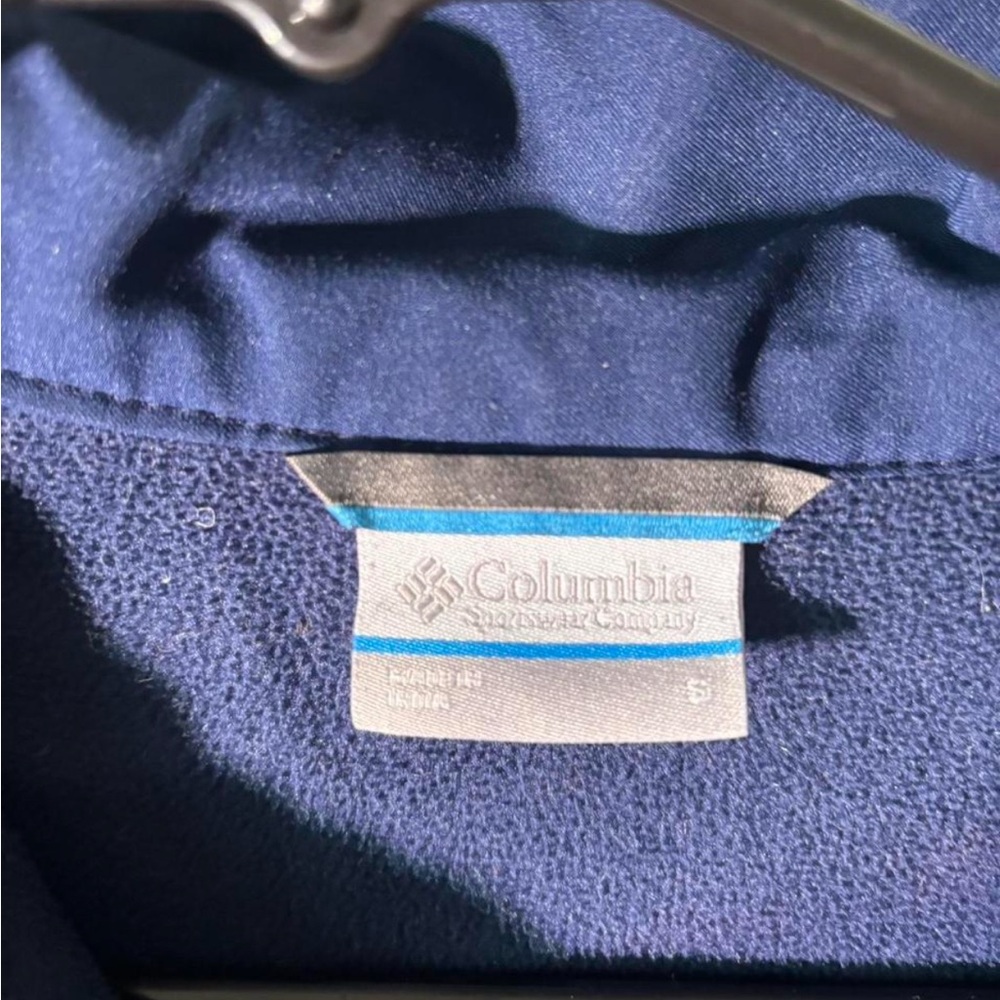 Columbia Deep Blue Softshell Jacket - image 3